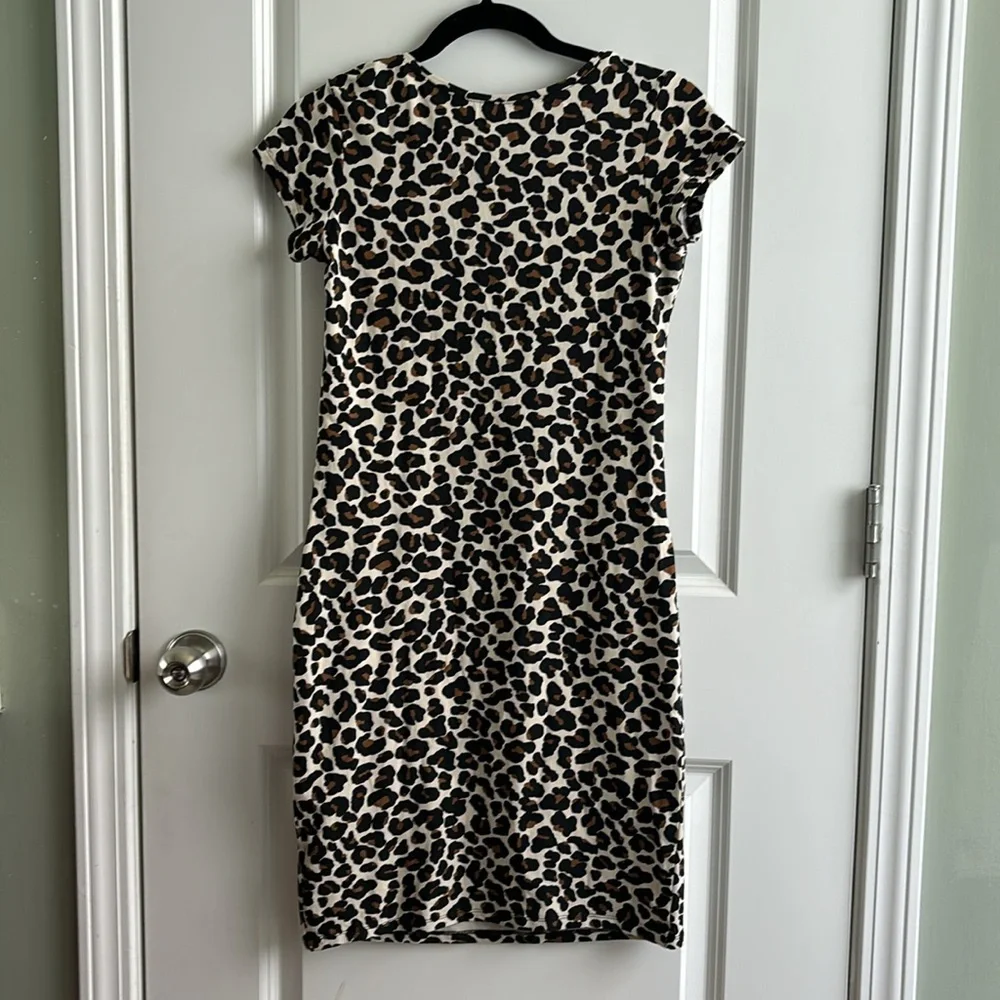 H&M mama animal-print dress - Picture 5 of 6